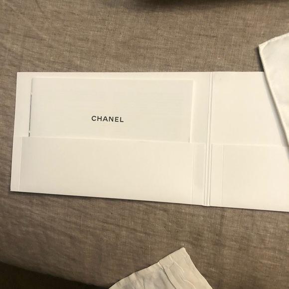 Sold sold don’t buy Chanel Yellow Velvet Classic - Picture 9 of 10